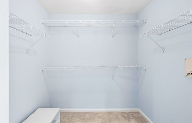 1 bed, 1 bath, 1,100 sqft, $2,495, Unit 400 E Bay Street #1810 (TP)