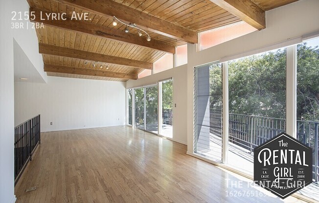 2155 LYRIC AVE