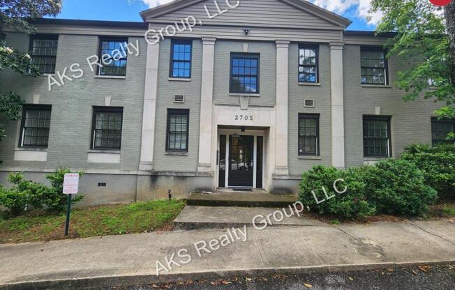 2705 11 AVE S