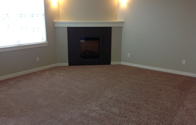 2 beds, 2 baths, 1,286 sqft, $1,955, Unit P209