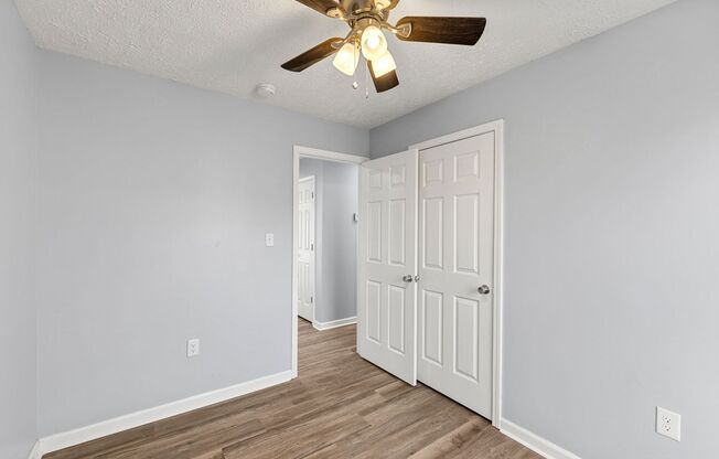 2 beds, 1 bath, 775 sqft, $975, Unit 617 B10