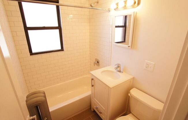 1 bed, 1 bath, 601 sqft, $1,950, Unit 2645-3W