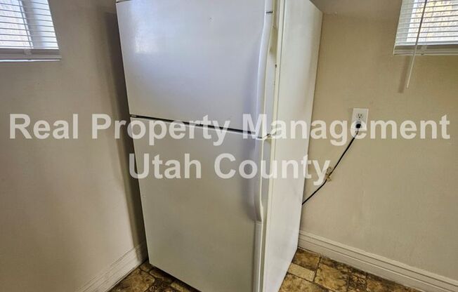 2 beds, 1 bath, 818 sqft, $1,200, Unit Basement