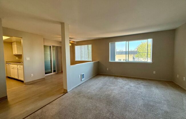 2 beds, 1 bath, 829 sqft, $1,675, Unit 522