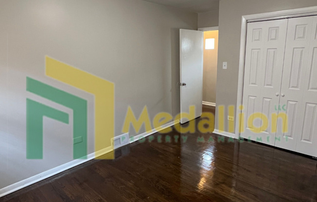 4 beds, 2 baths, $3,300