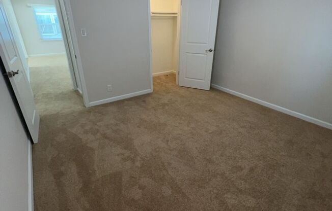 2 beds, 1 bath, $2,250