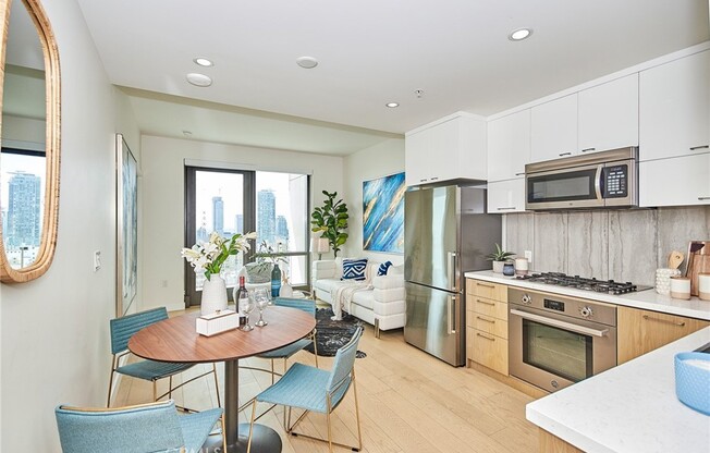 1 bed, 1 bath, 711 sqft, $3,200, Unit 2411
