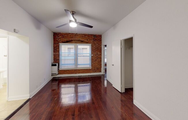 1 bed, 1 bath, 575 sqft, $1,695, Unit 504