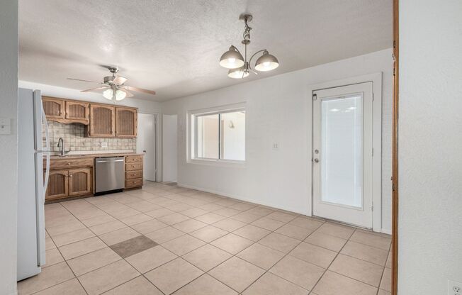 South Scottsdale Charmer! 4 bed + Office, 3 baths, with Pool and huge covered patio