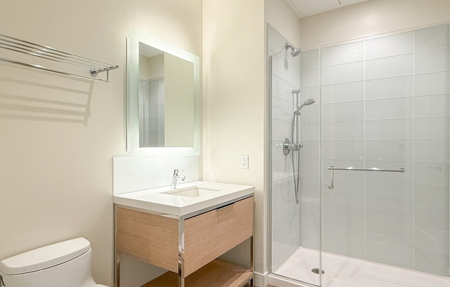 1 bed, 1 bath, 612 sqft, $4,200, Unit 24G