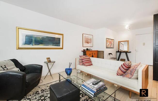 1 bed, 1 bath, 606 sqft, $4,500, Unit 29-D