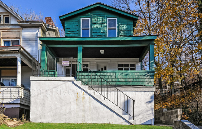 412 WOODWARD AVE