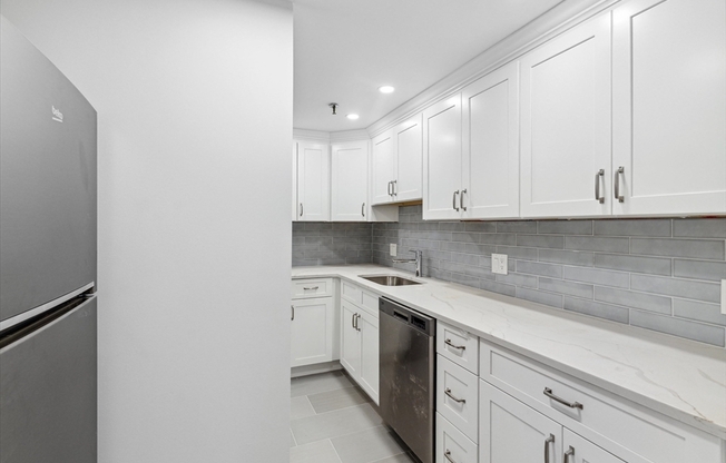 2 beds, 2 baths, 1,004 sqft, $5,200, Unit 603