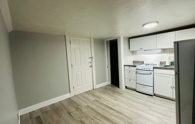 Studio, 1 bath, $1,525, Unit 3I