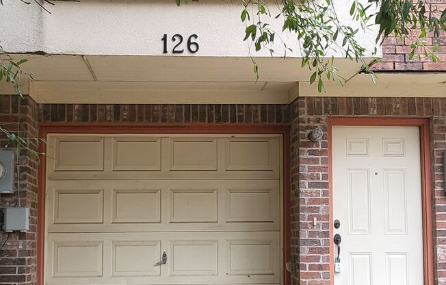 126 Nemo Ct. Arlington, TX 76010