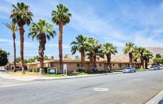 2 beds, 2 baths, $2,175, Unit Unit 08