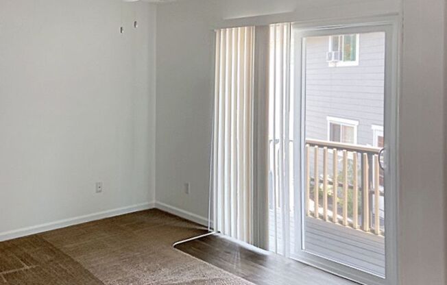 1 bed, 1 bath, 680 sqft, $1,330, Unit 56