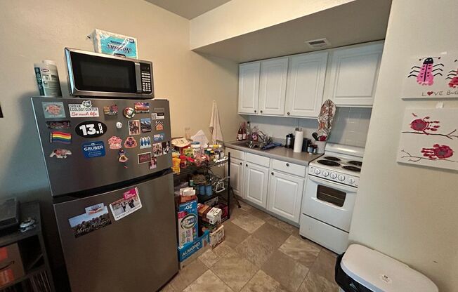 1 bed, 1 bath, $875, Unit 305