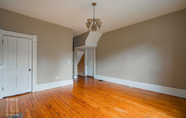 216 W. Hubbard Ave