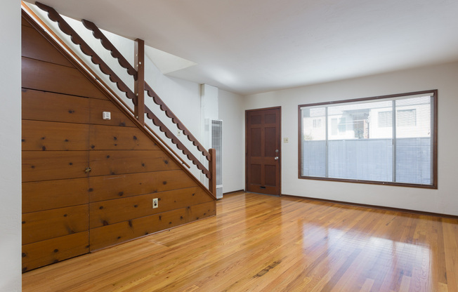 1 bed, 1 bath, $2,450, Unit 1048