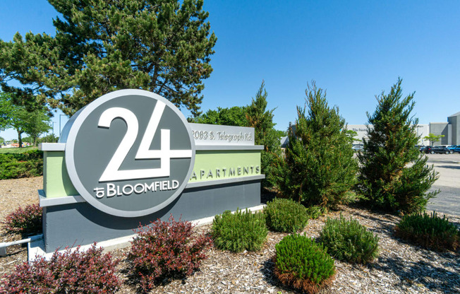 24 at Bloomfield Apartments in Bloomfield Hills