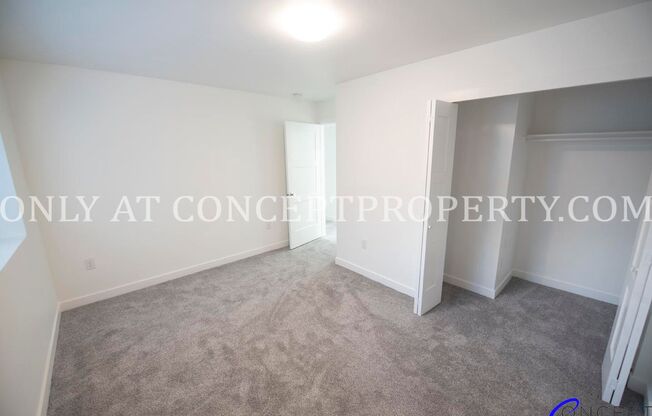 2 beds, 2 baths, 833 sqft, $1,699, Unit 513- (03)