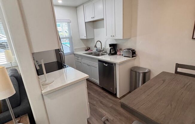 1 bed, 1 bath, 450 sqft, $2,375, Unit 15