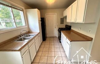 2 beds, 1 bath, $1,050