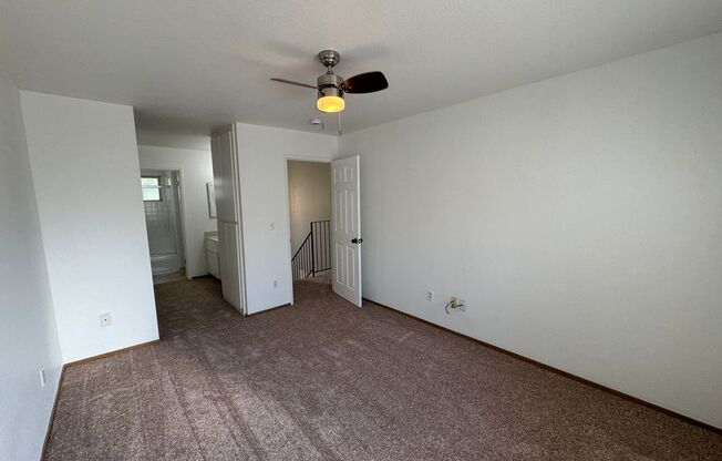 2 beds, 2.5 baths, $2,975, Unit 14