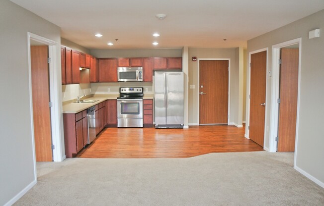 2 beds, 2 baths, 958 sqft, $1,275, Unit 411