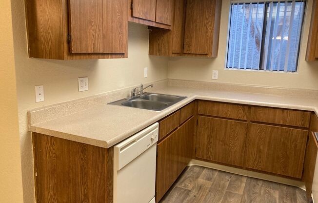 1 bed, 1 bath, 670 sqft, $1,175, Unit 101k