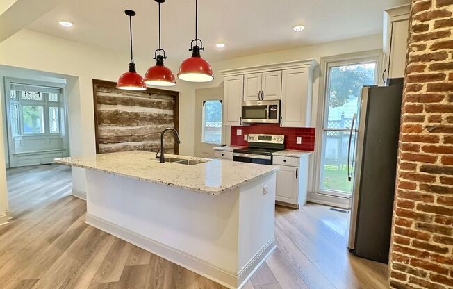 **August 2027** HUGE 8 Bed 6 Bath !! Fully Remodeled!!