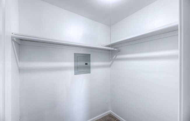 1 bed, 1 bath, 500 sqft, $850, Unit 02J