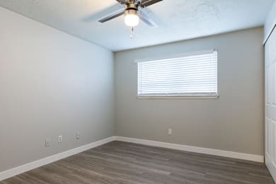 Studio, 1 bath, 300 sqft, $1,049