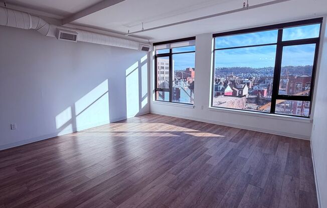 Studio, 1 bath, 615 sqft, $1,750, Unit Unit 308