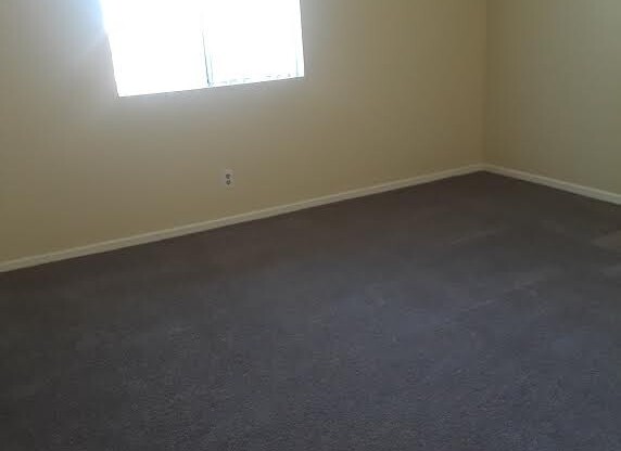 13935 Kornblum Avenue apt #12