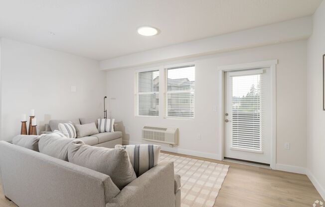 2 beds, 1 bath, 1,143 sqft, $1,650, Unit H-405