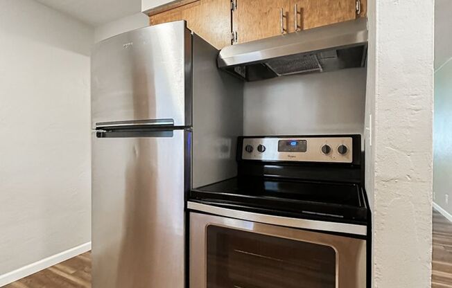 2 beds, 1 bath, 780 sqft, $1,200, Unit SC821