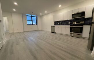 1 bed, 1 bath, 950 sqft, $1,175, Unit 218