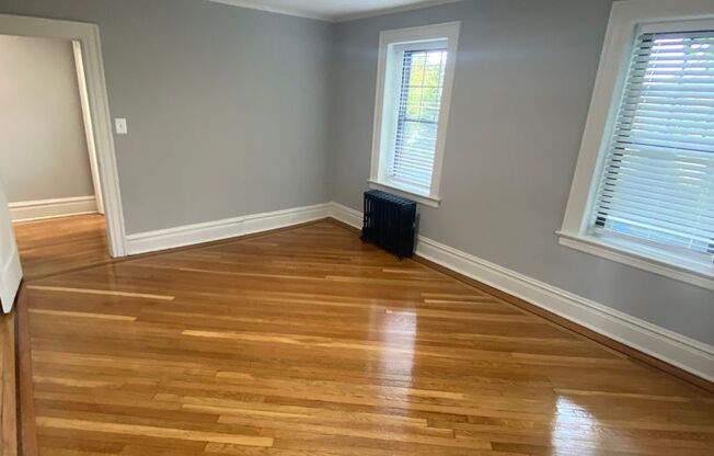 1 bed, 1 bath, 700 sqft, $2,350, Unit A05