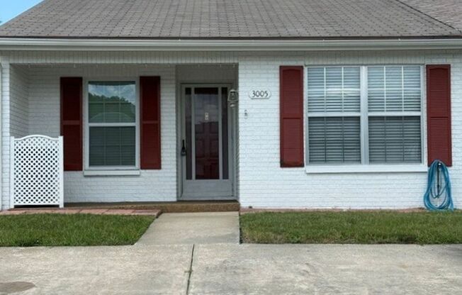 2 Bed/2 Bath, 1 story Villa in Veterans Villas AVAILABLE NOW!