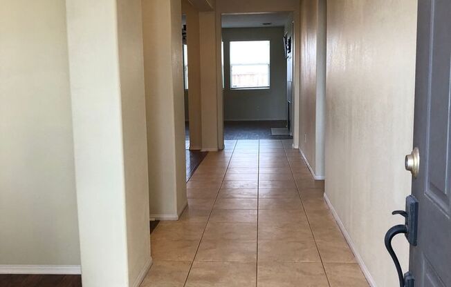 Big, Beautiful 3Bedroom 2Bathroom Home In Victorville! Available Now!