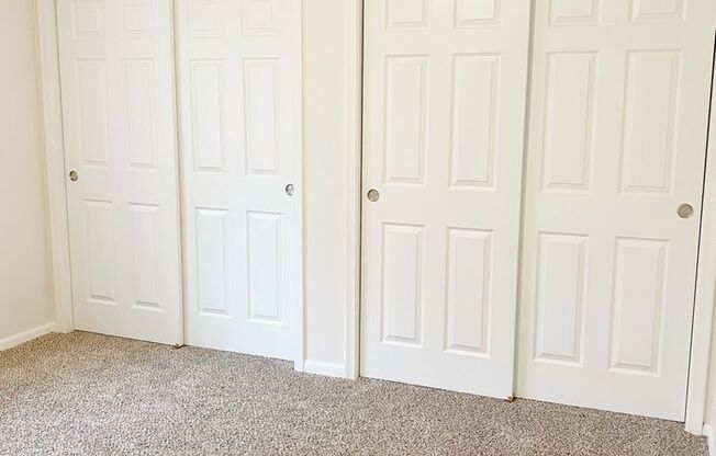 2 beds, 1 bath, 950 sqft, $995, Unit 10