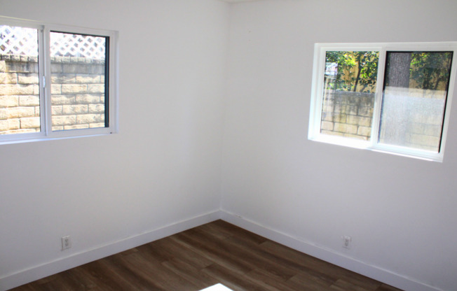 Spacious, Newly Constructed ADU located in San Fernando Valley! Move-in Ready!!