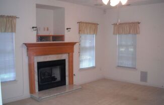 4 beds, 2.5 baths, $2,600