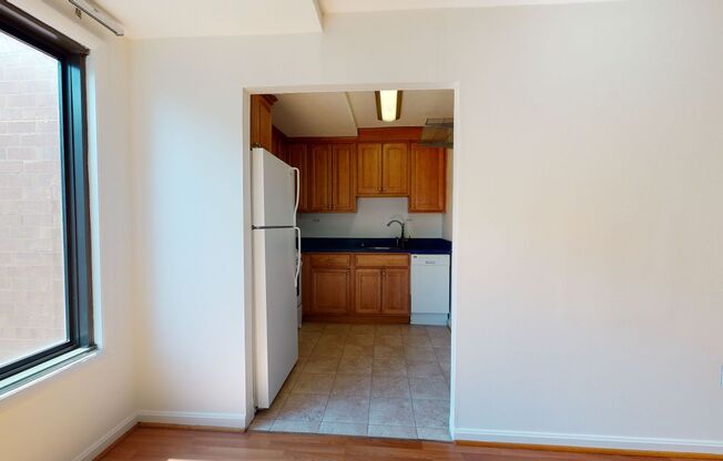 Studio, 1 bath, $1,825, Unit Unit 716