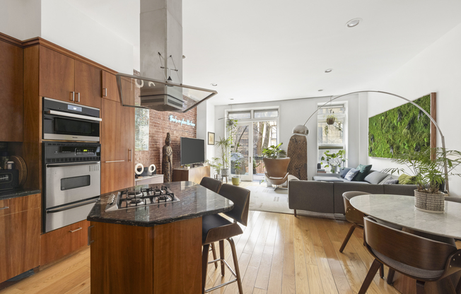 234 W 75 ST