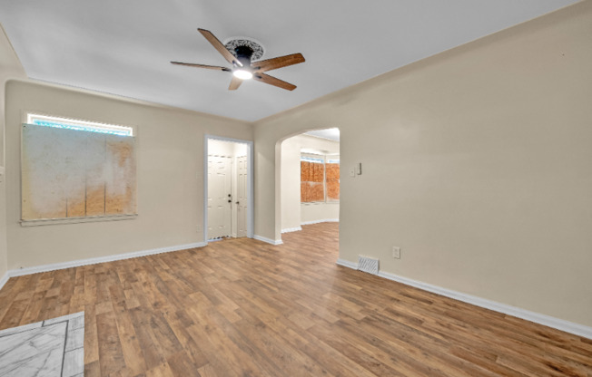 11234 ROXURY