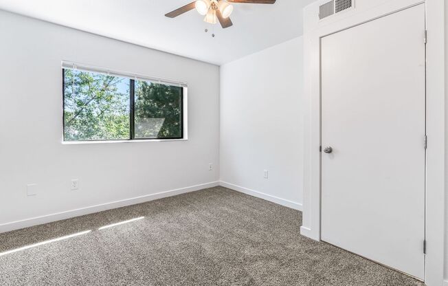 2 beds, 1 bath, 737 sqft, $1,550, Unit 1094-221