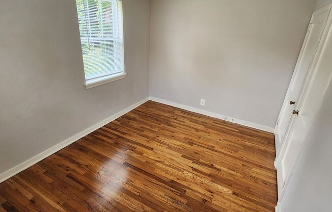 2 beds, 1 bath, 897 sqft, $1,995, Unit A-15